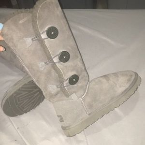 UGG Bailey Button Triplet